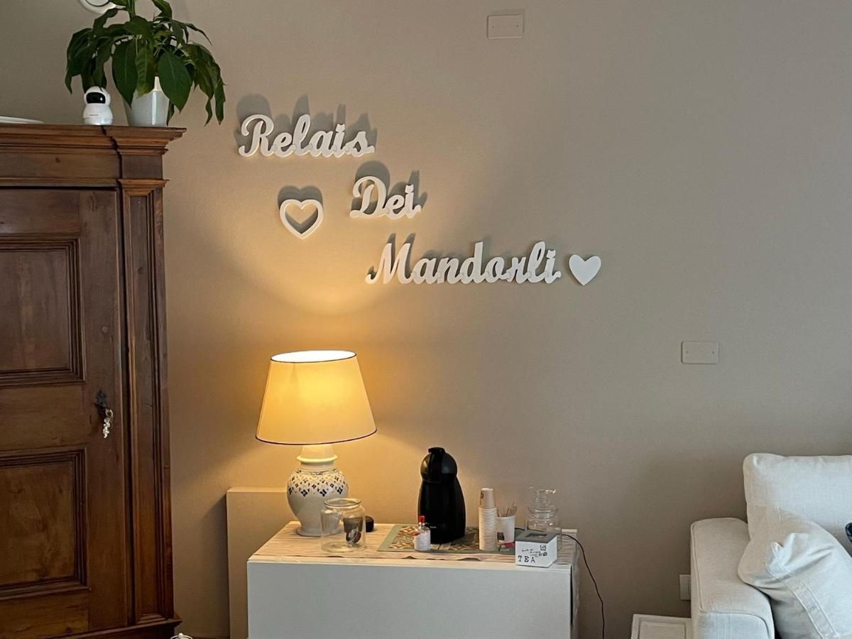 Relais Dei Mandorli Hotel แบร์กาโม ภายนอก รูปภาพ
