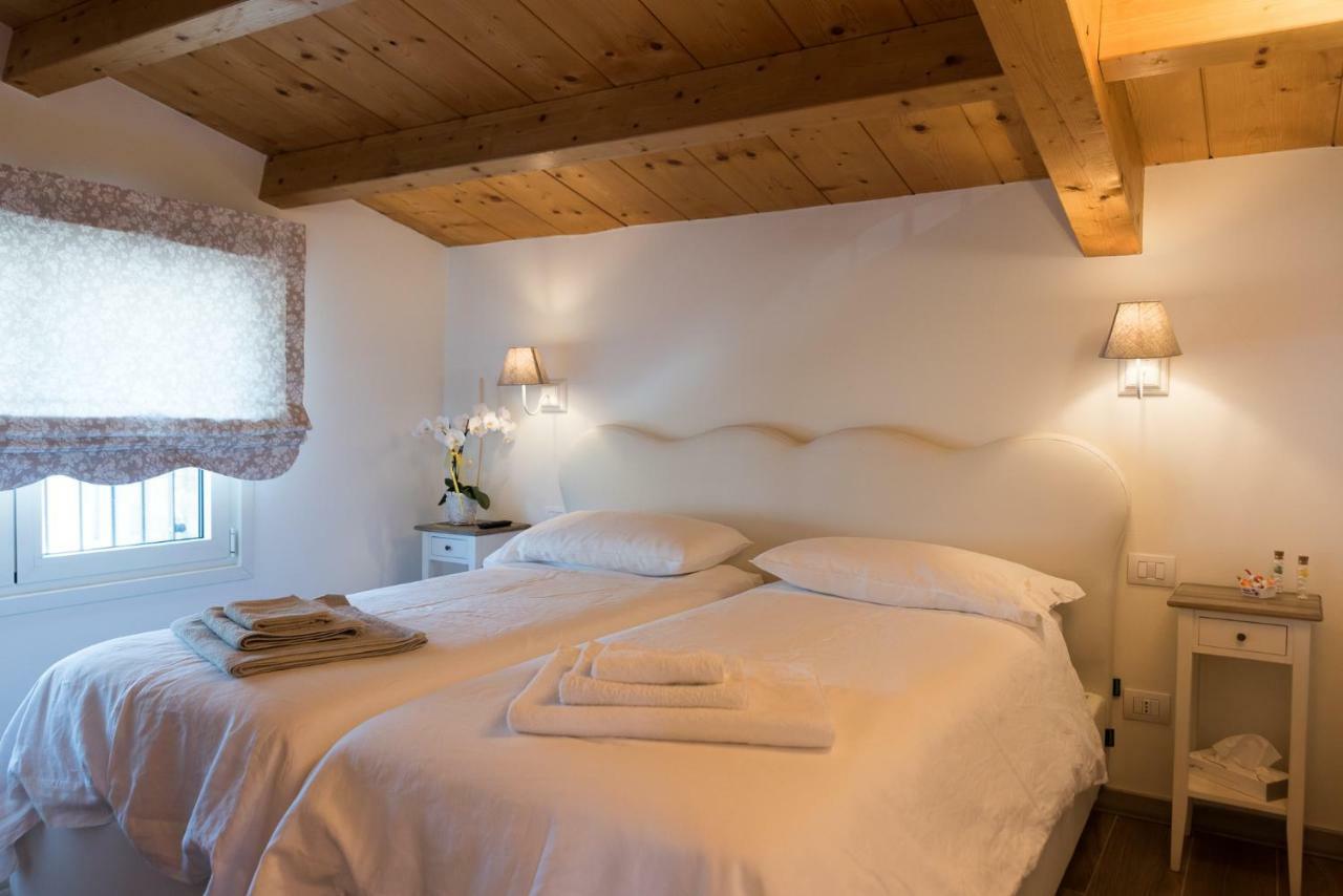 Relais Dei Mandorli Hotel แบร์กาโม ภายนอก รูปภาพ